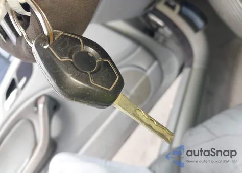 2001 BMW 325Ci from USA, damaged, VIN WBABS33481JY40880